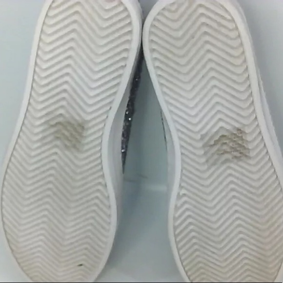 Steve Madden Florence Low Top Sneakers - Picture 3 of 8